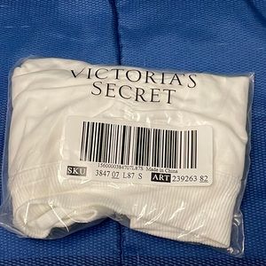🤍NWT🤍VS PINK Small Weekender Seamless Bralette